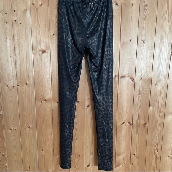 Faux Leather Legging - Picture 5 of 5